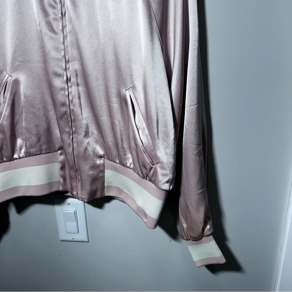 Aritzia Little Moon Pink Satin Bomber Jacket  Size Large - Picture 4 of 12